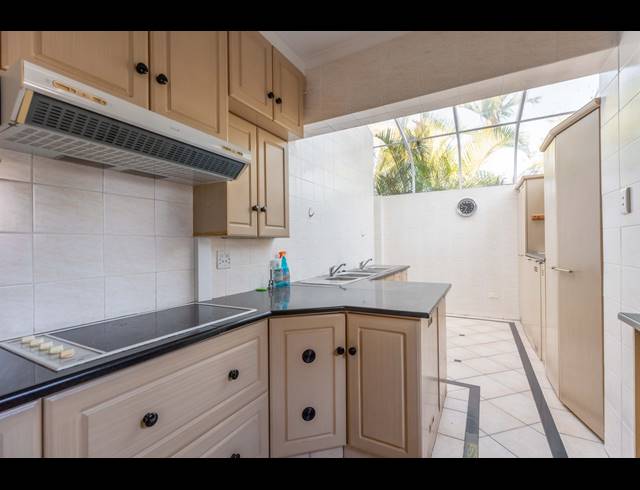 4 BEDROOM TOWNHOUSE FOR SALE IN MUSGRAVE